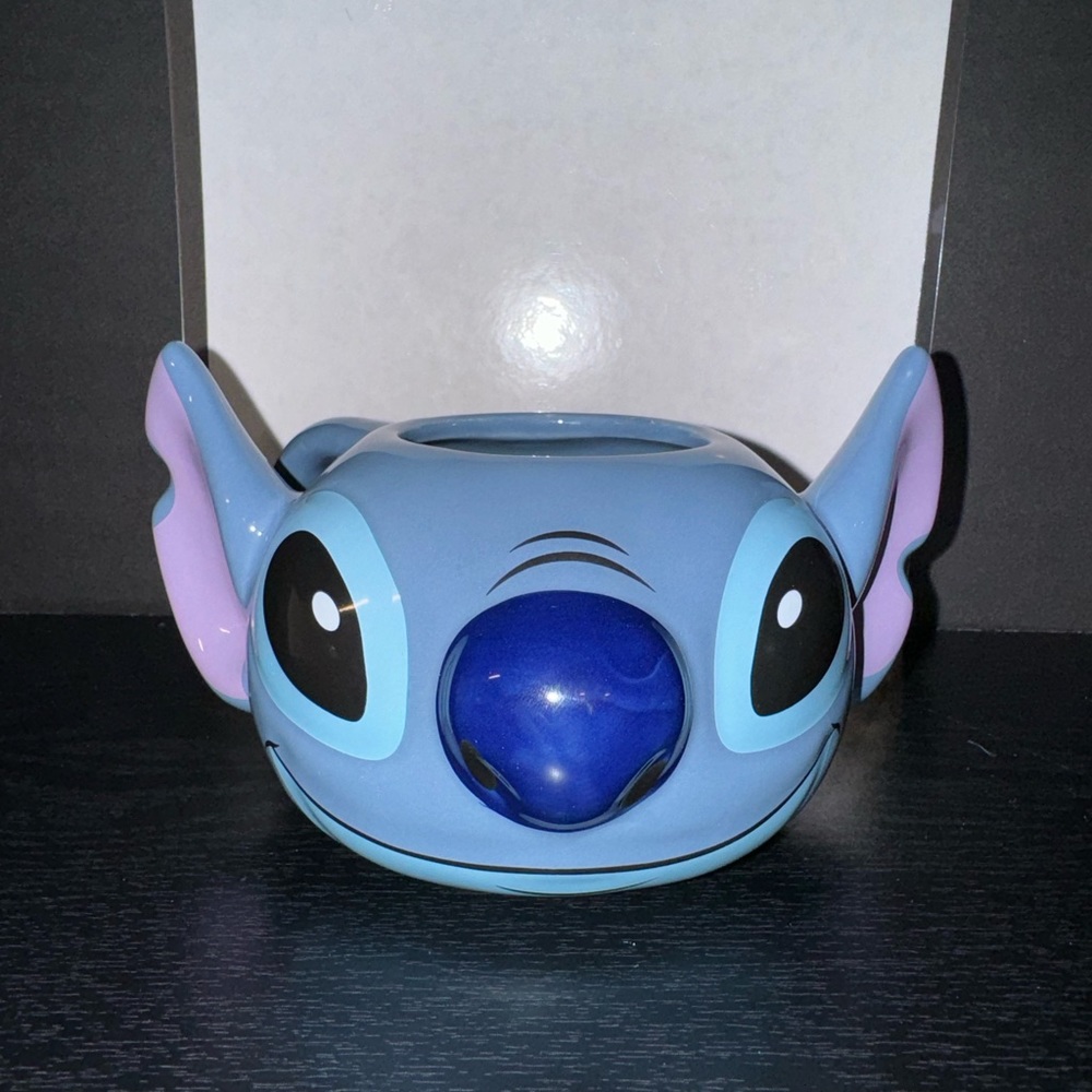 Stitch coffee mug.